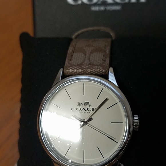 Coach khaki signature watch - Picture 2 of 4